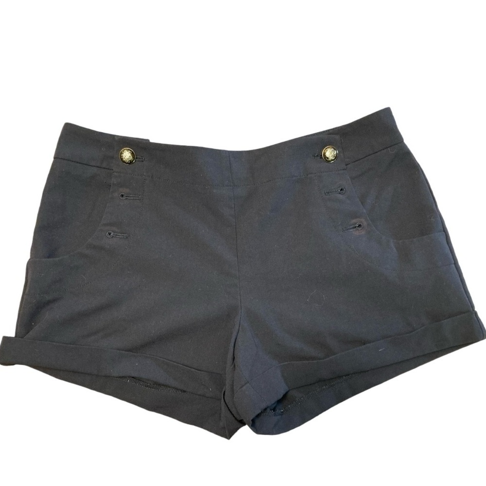 FOREVER 21 DRESS SHORTS